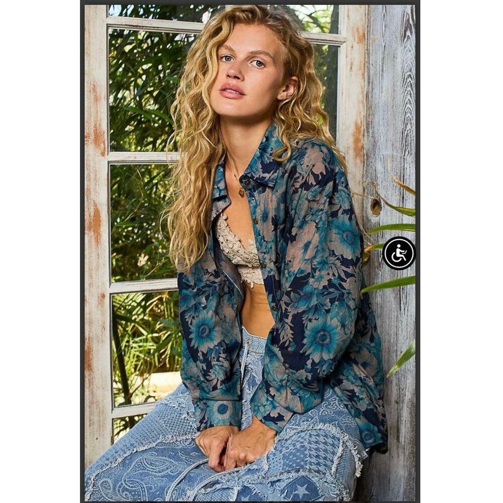 NEW!!! POL Oversized Sheer Floral Button-Down Shirt | Blue Floral Medium